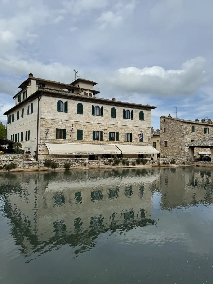 bagno vignoni village thermal pools tuscany