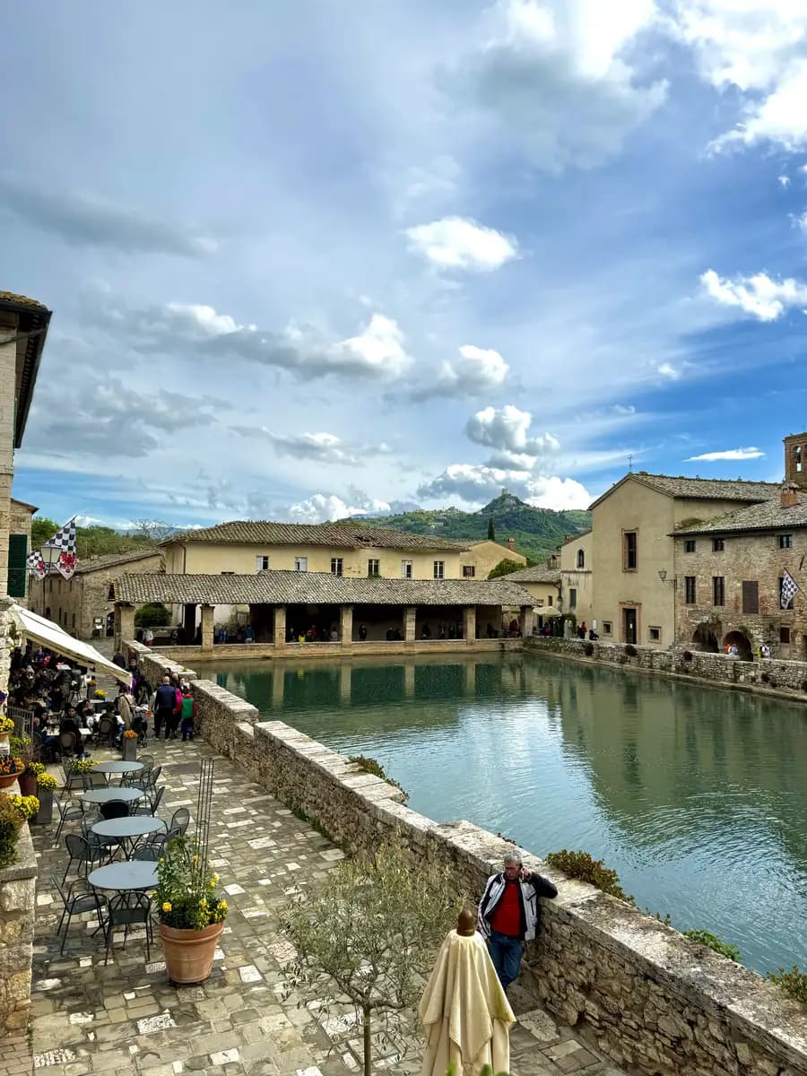 bagno vignoni village thermal bath