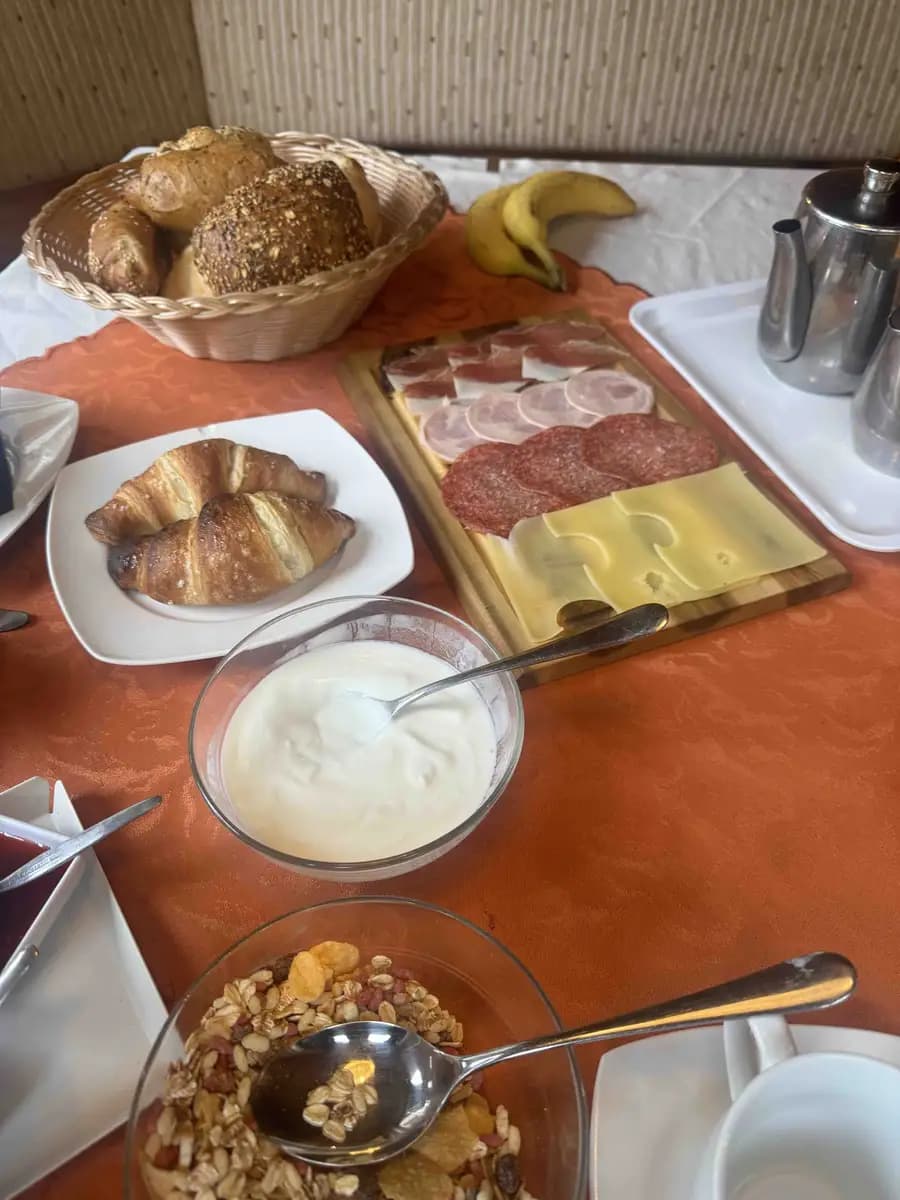 b&b breakfast in val di funes dolomites