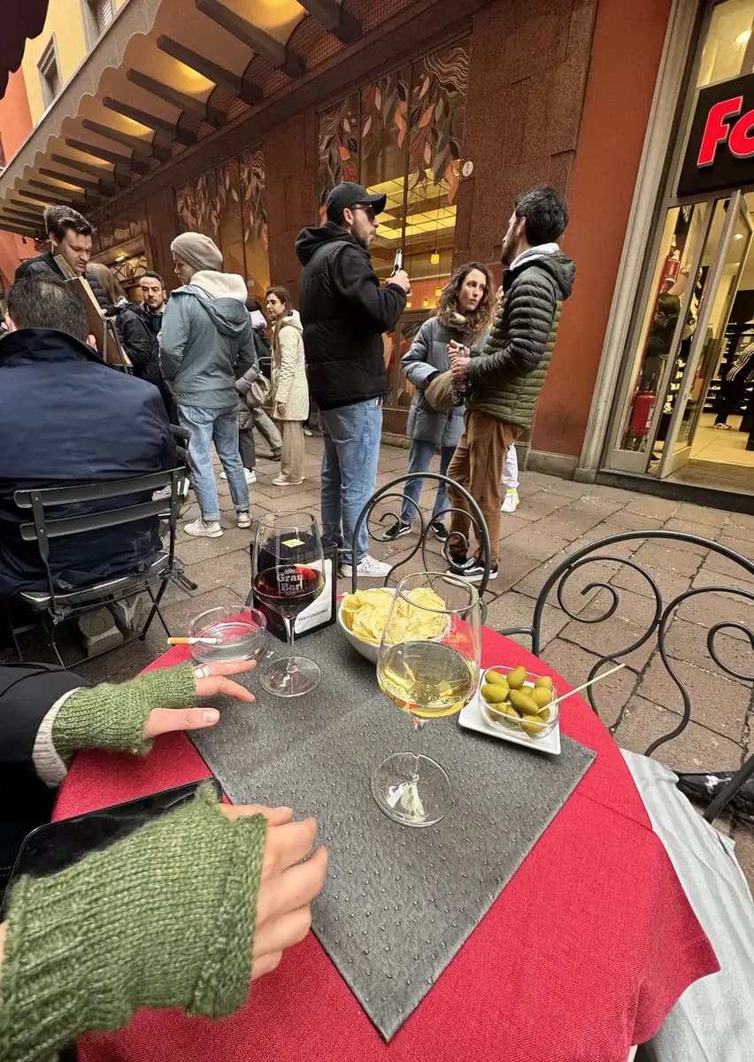 bologna aperitivo gran bar italy