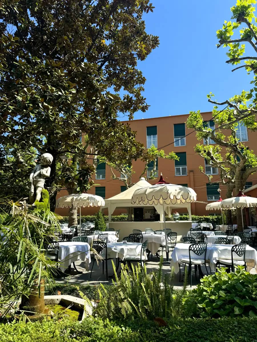 outdoor area in hotel villa balbi sestri levante