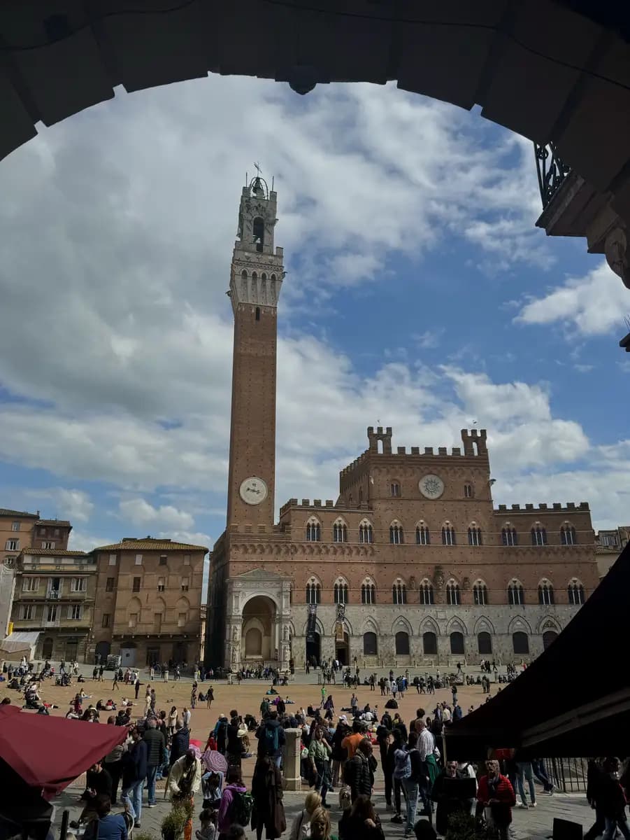 piazza del campo sienna with a view of the Torre del Mangia tuscany