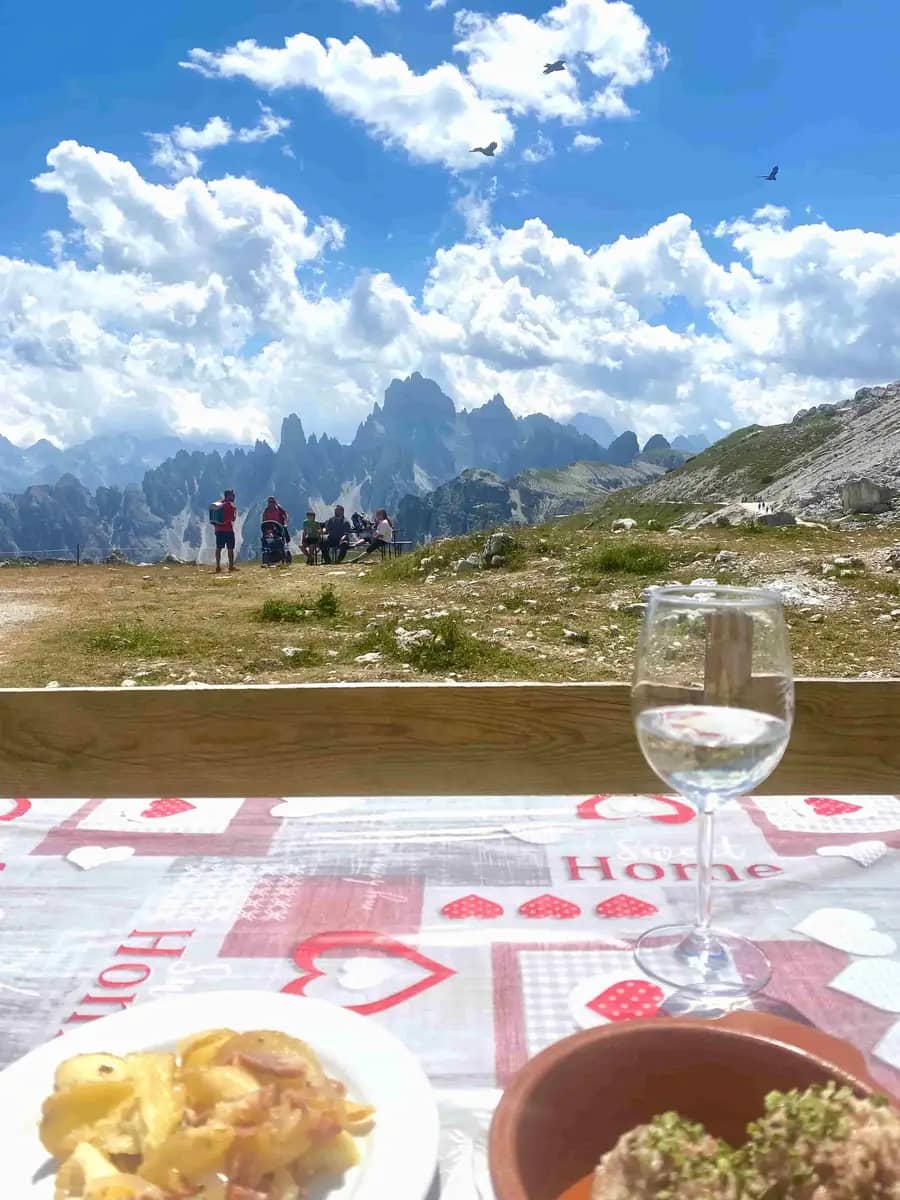 refugio dolomites italy  tre cime di lavaredo