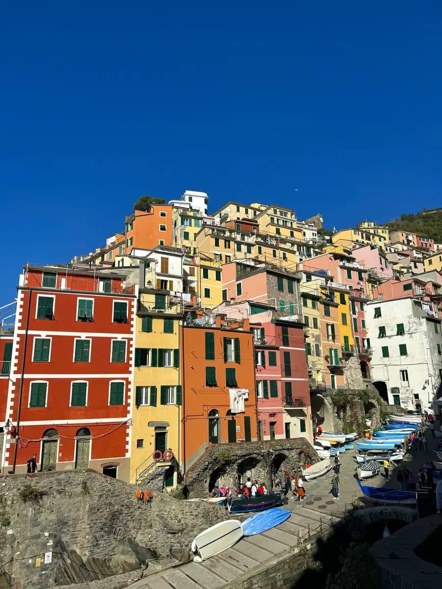 riomaggiore cinque terre harbour italy